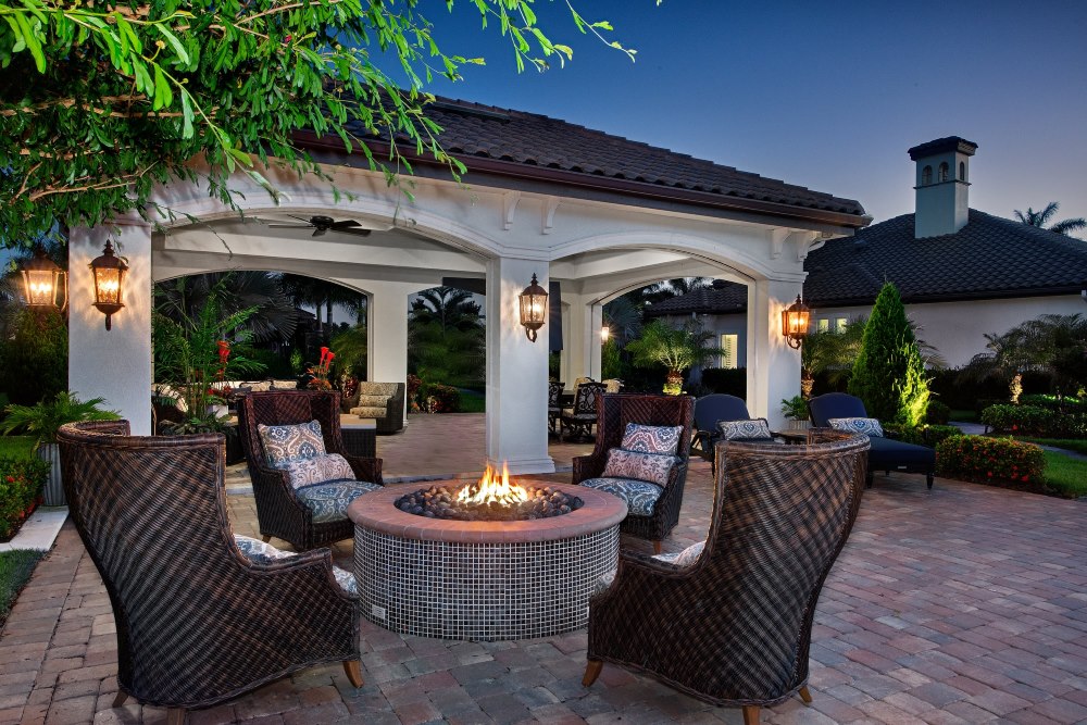 Coastal-grade landscape lighting