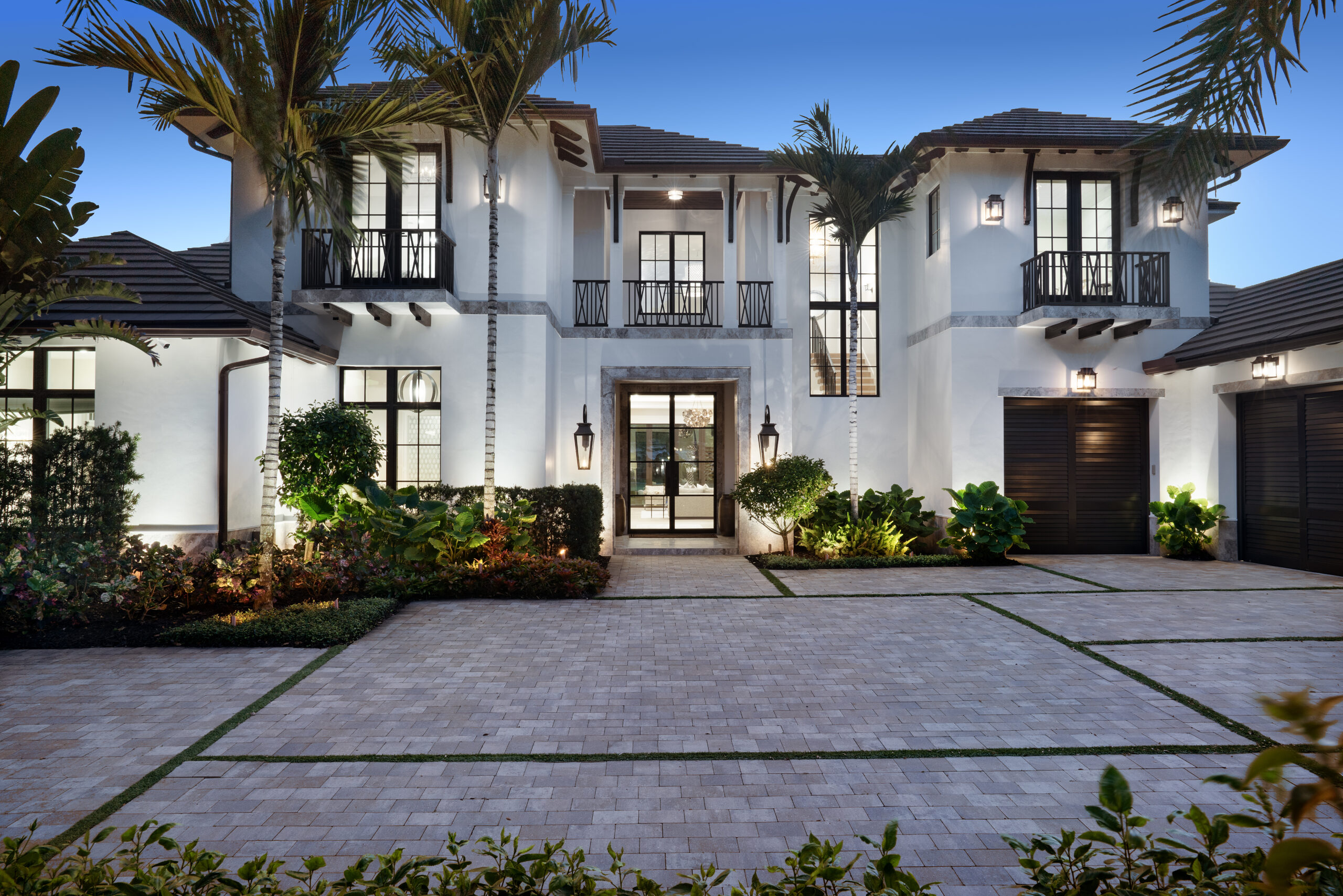 Landscape Lighting In Pelican Bay, Naples